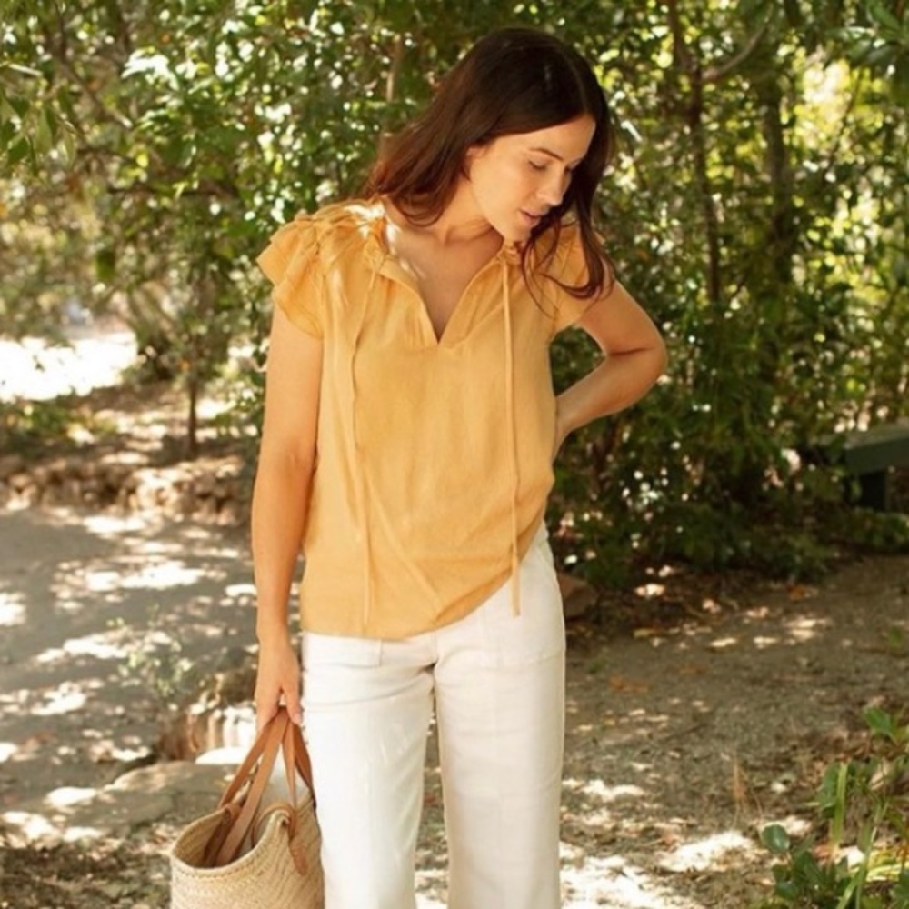 CJLA Olsen Blouse size Small